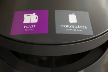 Nye affaldsspande sat op på Roskilde station